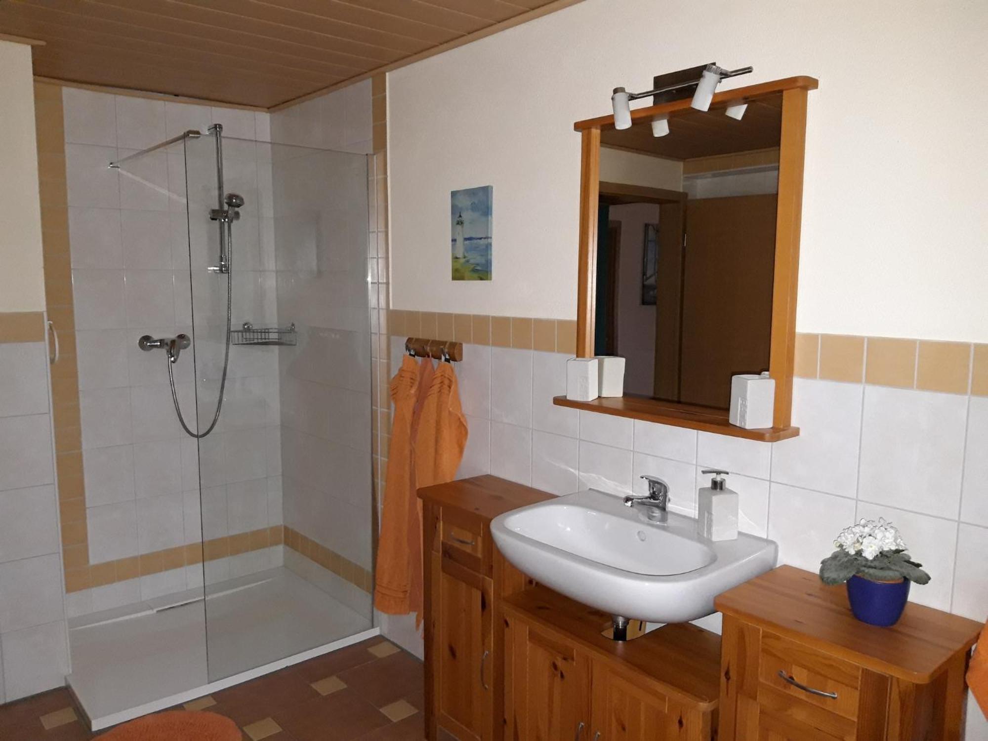 Roomy Apartment In Lichtenhain With Pond Kültér fotó